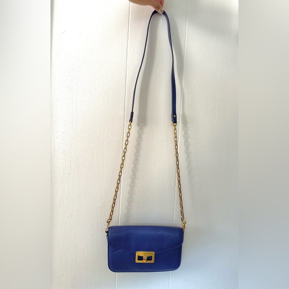 VGUC Marc by Marc Jacobs wallet on chain leather bag